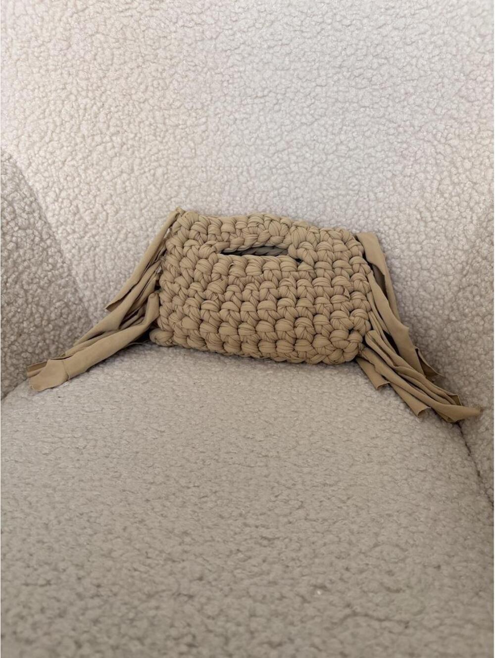 FRINGE CROCHET CLUTCH